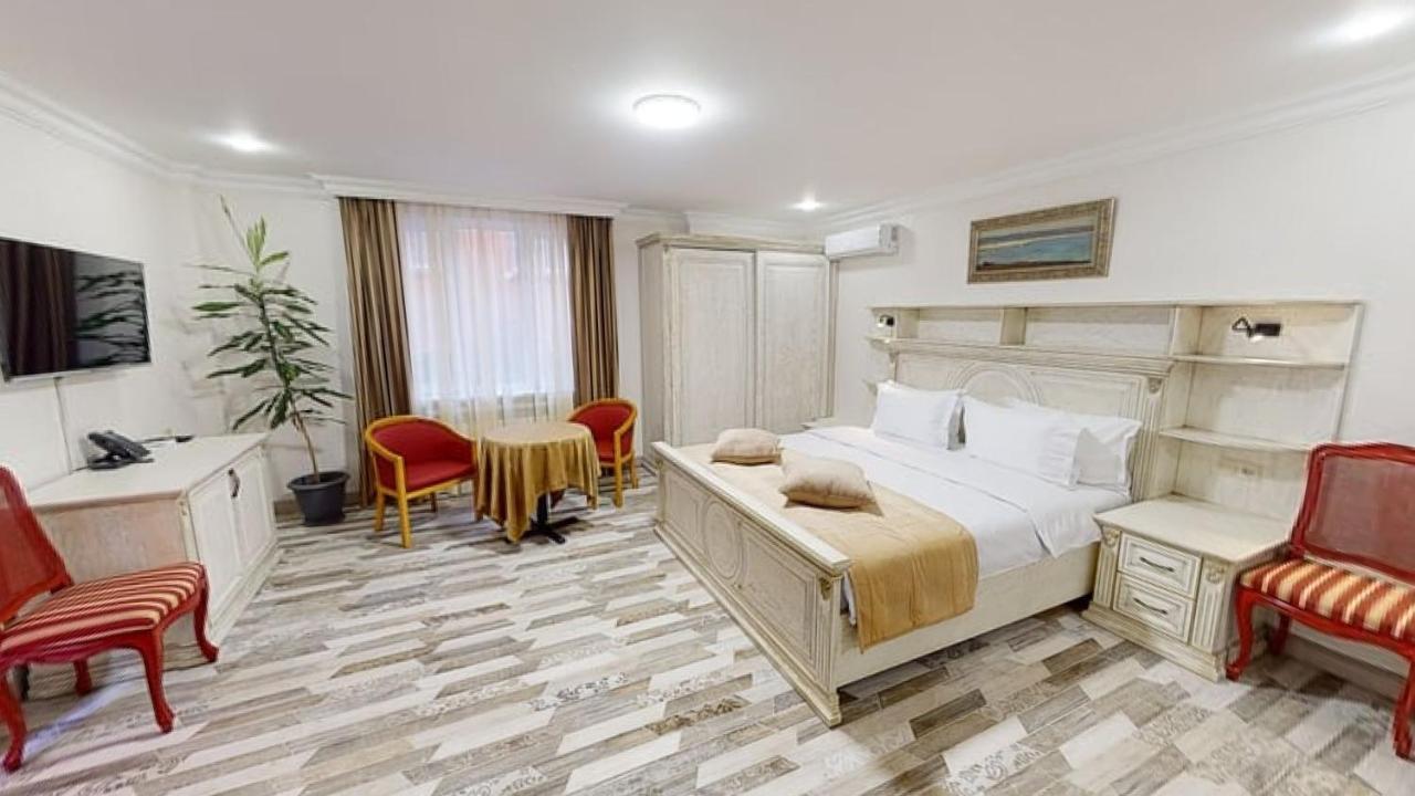 Aspar Boutique Hotel Jerevan Exteriör bild