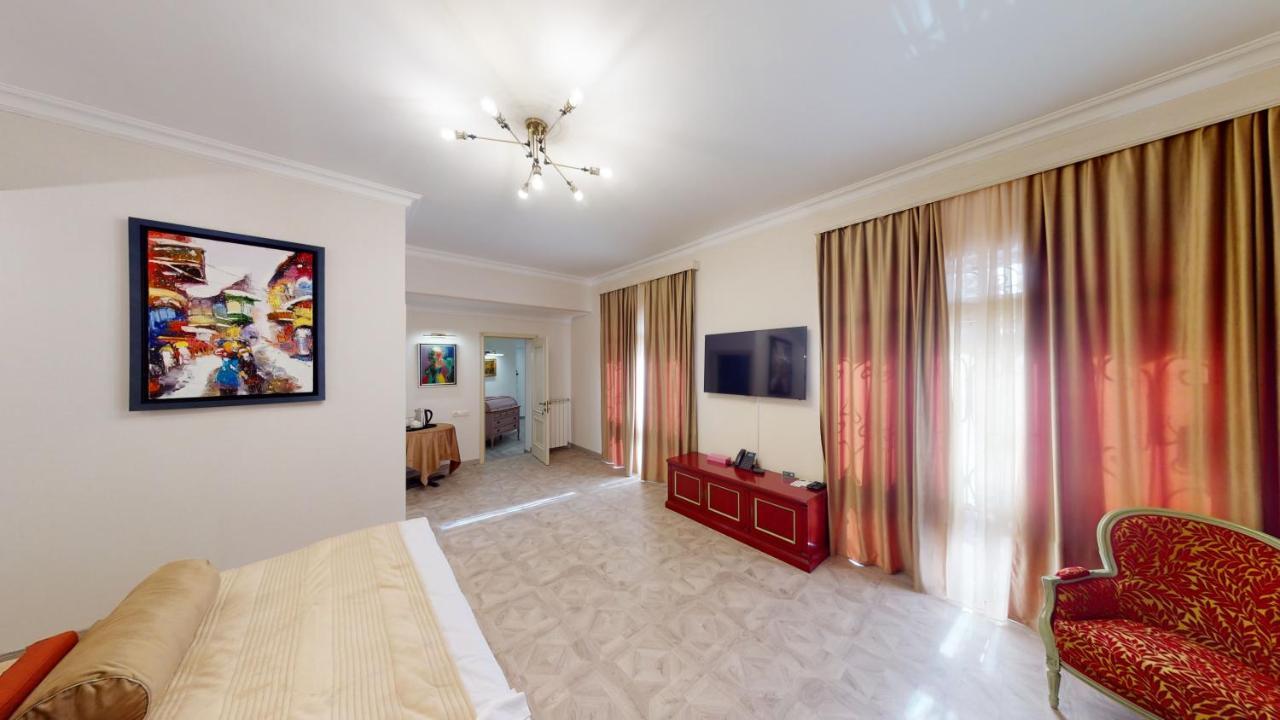 Aspar Boutique Hotel Jerevan Exteriör bild