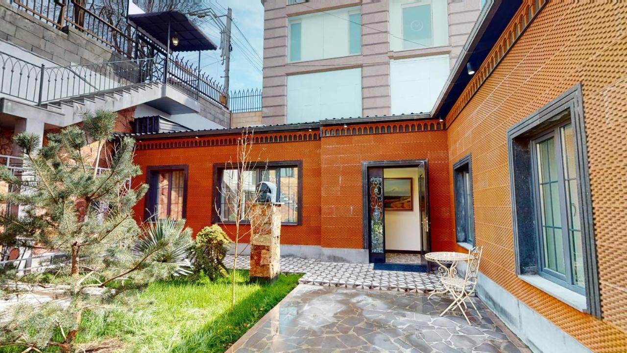 Aspar Boutique Hotel Jerevan Exteriör bild